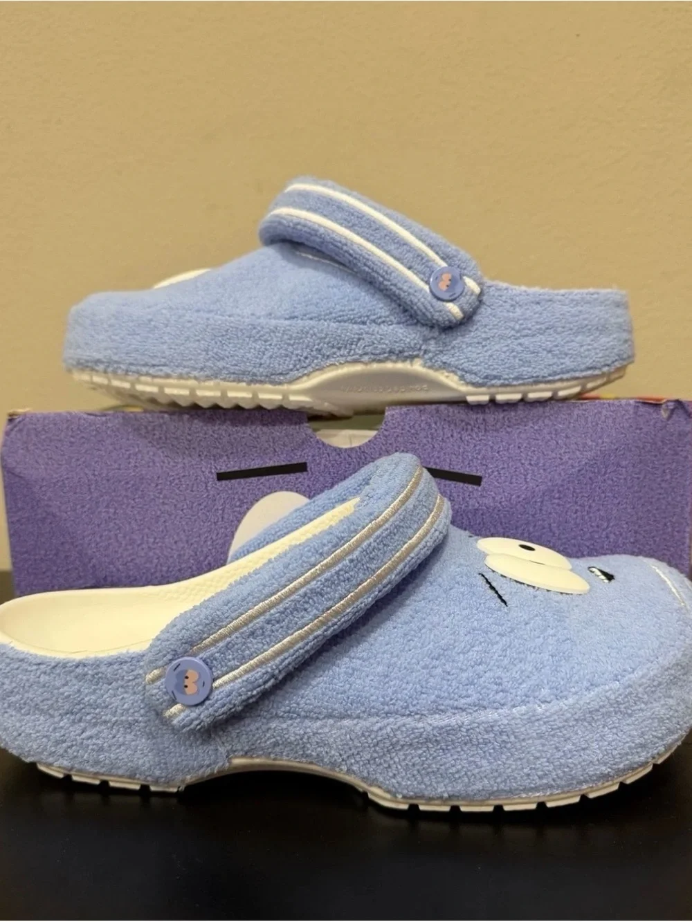 CROCS questions leave